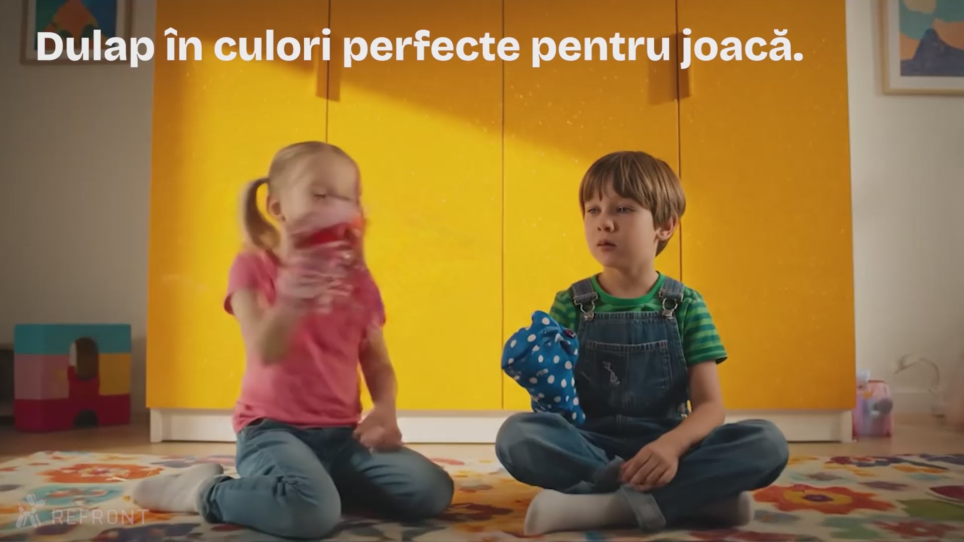 Încarcă clipul video: 